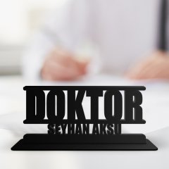 Kişiye Özel Mesleki Doktor Ahşap Masa İsimliği (Model A1)