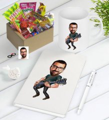 Kişiye Özel Bay Gitarist Karikatürlü Nostaljik Lezzetler Defter Kalem Kupa Hediye Seti