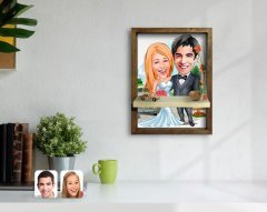 Kişiye Özel Evleniyoruz Karikatürlü Doğal Masif Ahşap Çerçeveli Tablo Duvar Rafı-1