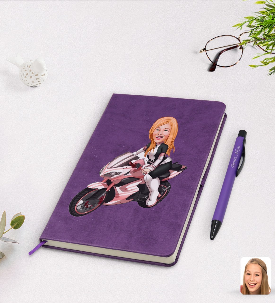 Kişiye Özel Kadın Motorcu Karikatürlü Mor Termo Deri Defter Kalem Seti Model 2