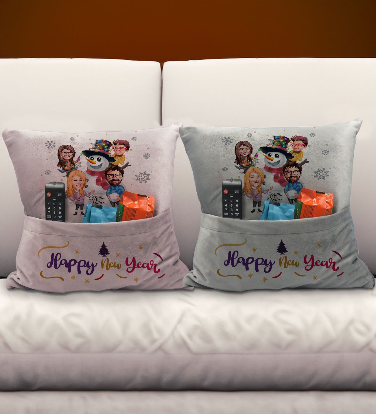 BK Gift Kişiye Özel Yılbaşı Karikatür Tasarımlı 2'li Organizer Kumanda ve Atıştırmalık Cepli Pembe&Gri Kırlent Yastık- 7, Yılbaşı Hediyesi, Yeni Yıl Hediyeleri