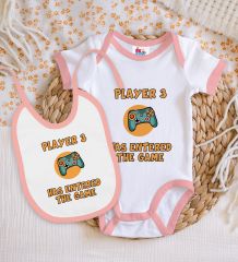 BK Kids Player 3 Tasarımlı Pembe Bebek Body Zıbın ve Mama Önlüğü Hediye Seti-1