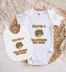 BK Kids Player 3 Tasarımlı Beyaz Bebek Body Zıbın ve Mama Önlüğü Hediye Seti-1