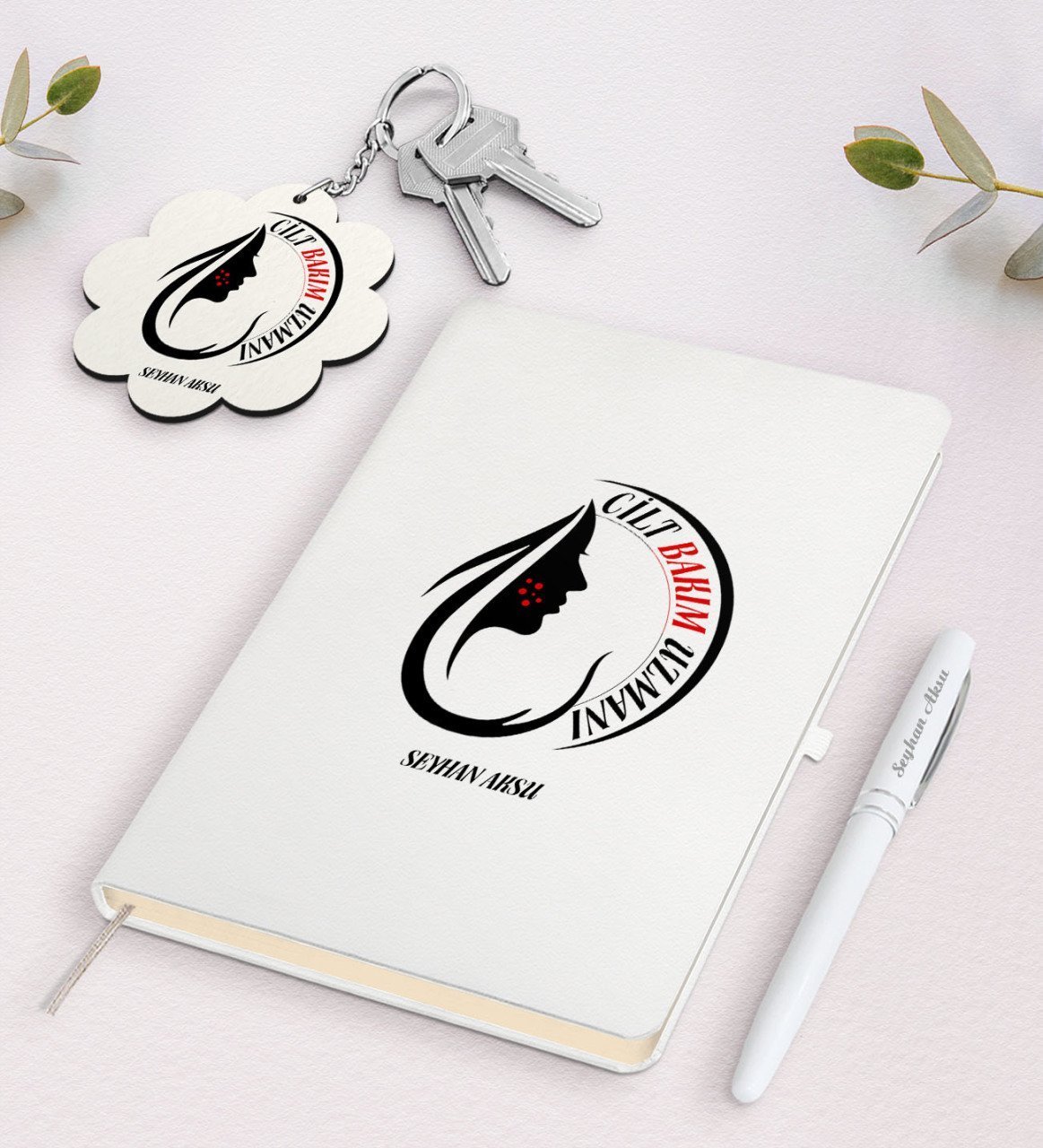 Kişiye Özel Cilt Bakım Uzmanı Beyaz Defter Kalem ve Anahtarlık Hediye Seti-1