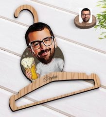 Kişiye Özel Erkek Karikatürlü Standart Boy Ahşap Elbise Askısı-51