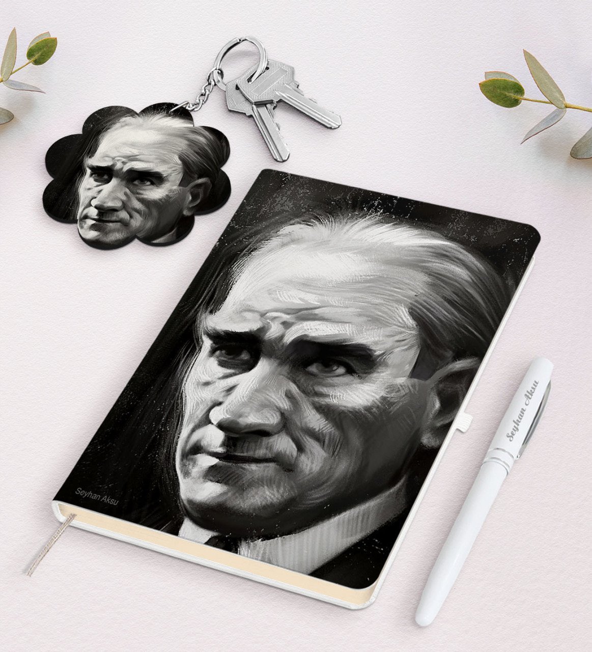 Kişiye Özel Atatürk Karakalem Portre Tasarımlı Beyaz Defter Kalem ve Anahtarlık Hediye Seti