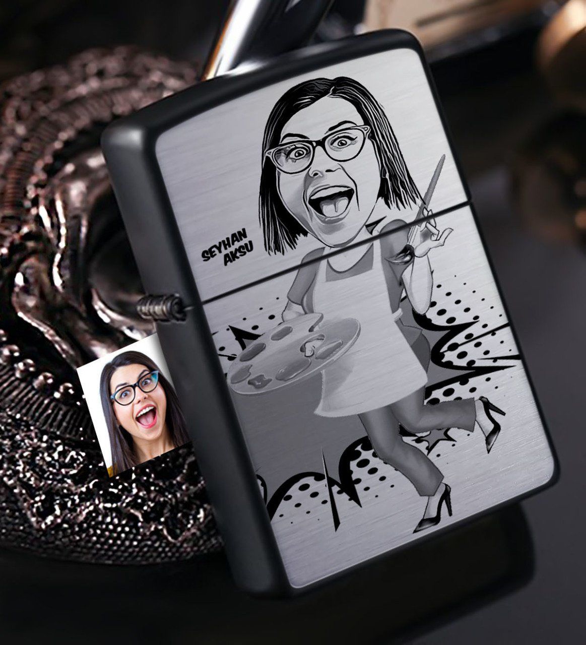 Kişiye Özel Bayan Ressam Karikatürlü Benzinli Siyah Metal Çakmak - 1