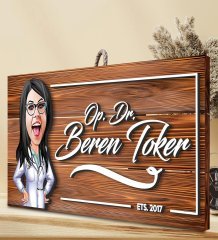 BK Gift Kişiye Özel Doktor Karikatürlü Dekoratif Ahşap Tabela