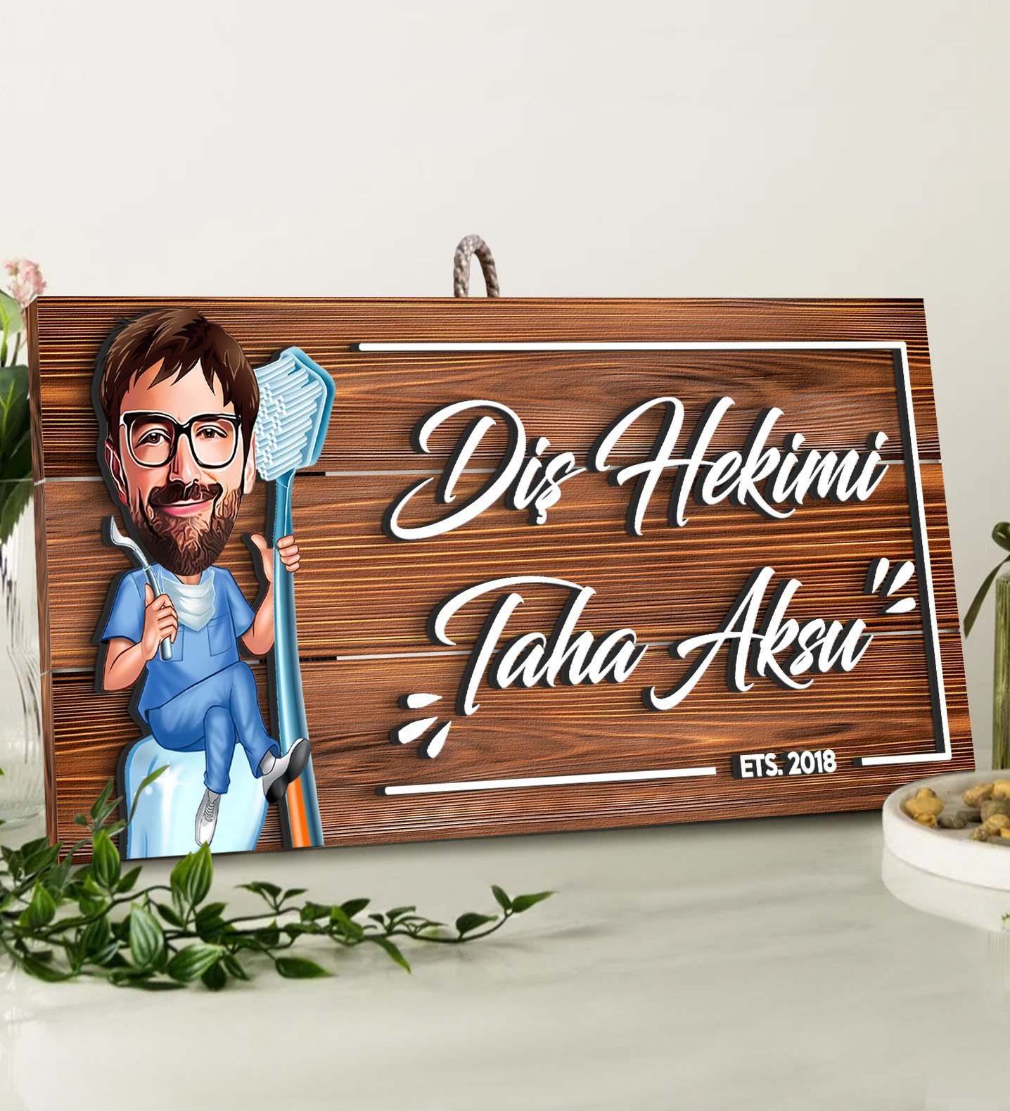 BK Gift Kişiye Özel Diş Hekimi Karikatürlü Dekoratif Ahşap Tabela