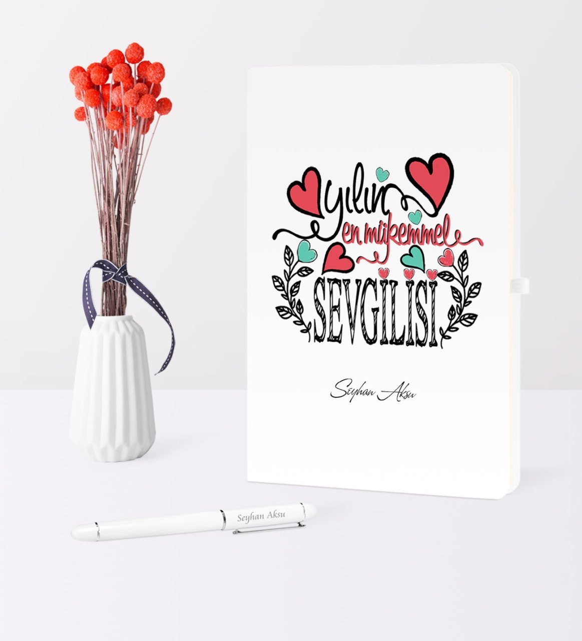 Kişiye Özel Yılın En Mükemmel Sevgilisi Temalı Beyaz Defter Kalem Seti