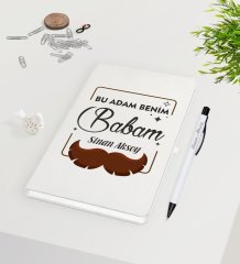 Kişiye Özel Bu Adam Benim Babam Tasarımlı 9x14cm Beyaz Defter ve Kalem Hediye Seti - Model 1