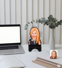 Kişiye Özel Kadın Karikatürlü Ahşap Biblo Telefon Standı-75