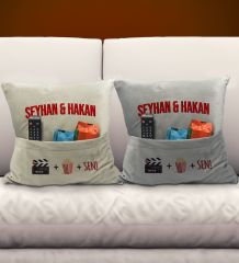 BK Gift Kişiye Özel Eğlenceli Tasarımlı 2'li Organizer Kumanda ve Atıştırmalık Cepli Krem&Gri Kırlent Yastık- 2, Ev Dekoru, Ev Hediyesi
