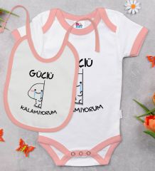 BK Kids Güçlü Kalamıyorum Tasarımlı Pembe Bebek Body Zıbın ve Mama Önlüğü Hediye Seti-1
