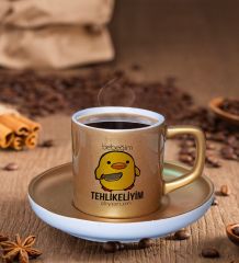 BK Gift Bebeğim Tehlikeliyim Tasarımlı Mat Altın Yaldız Renk Türk Kahvesi Fincanı-1, Renkli Türk Kahvesi Fincanı