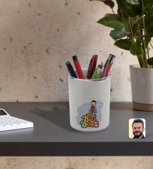 BK Gift Kişiye Özel Erkek Big Boss Karikatürlü Beyaz Akrilik Kalemlik - Model 3