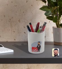 BK Gift Kişiye Özel Erkek Big Boss Karikatürlü Beyaz Akrilik Kalemlik - Model 2