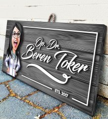 BK Gift Kişiye Özel Doktor Karikatürlü Gri Dekoratif Ahşap Tabela