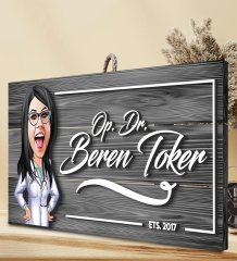 BK Gift Kişiye Özel Doktor Karikatürlü Gri Dekoratif Ahşap Tabela