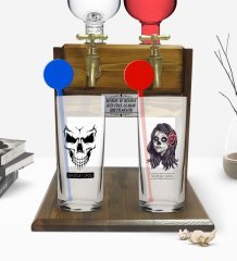 Kişiye Özel Renkli Baskılı Erkek ve Kadın Kurukafa Tasarımlı İkili Vodka Bardağı ve Çift Musluklu Doğal Ahşap Vodka Standı-2