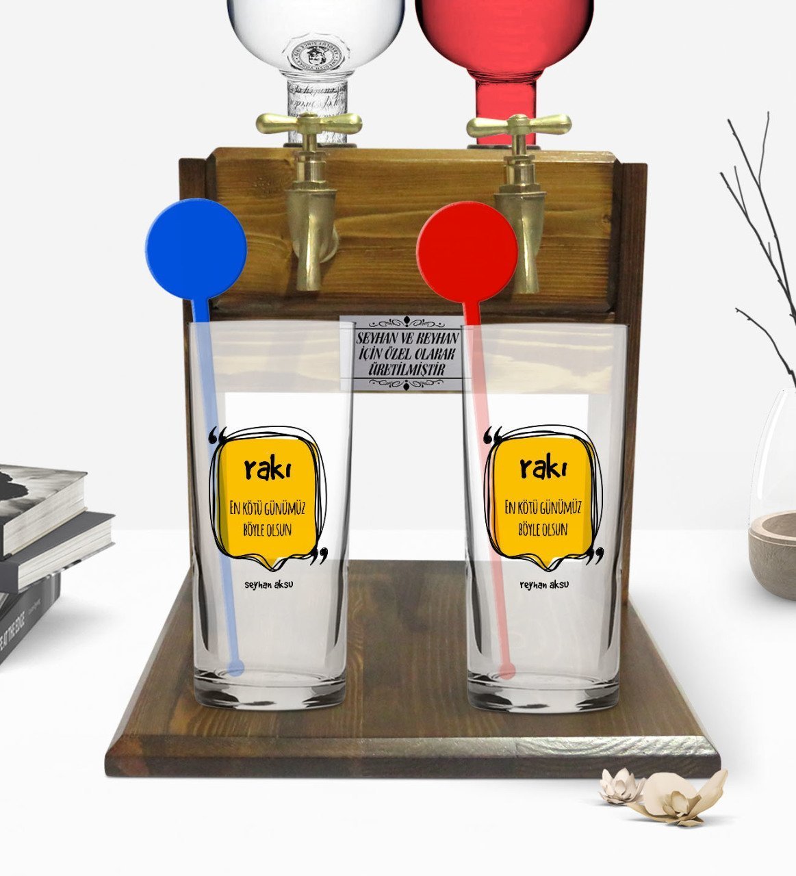 Kişiye Özel Renkli Baskılı En Kötü Günümüz Böyle Olsun Tasarımlı İkili Vodka Bardağı ve Çift Musluklu Doğal Ahşap Vodka Standı-3