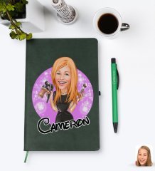 Kişiye Özel Kadın Güzellik Uzmanı Karikatürlü Yeşil Termo Deri Defter Kalem Seti Model 1