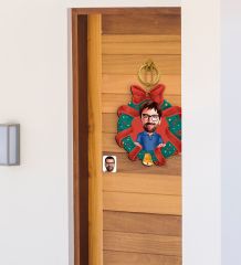 BK Gift Kişiye Özel Erkek Yılbaşı Karikatürlü Ahşap Kapı Süsü-1