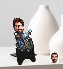 Kişiye Özel Erkek Motorcu Karikatürlü Ahşap Biblo Telefon Standı-2