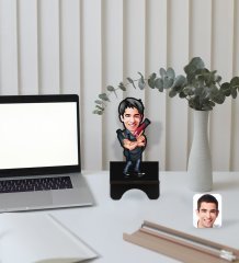 Kişiye Özel Erkek Kuaför Karikatürlü Ahşap Biblo Telefon Standı-1