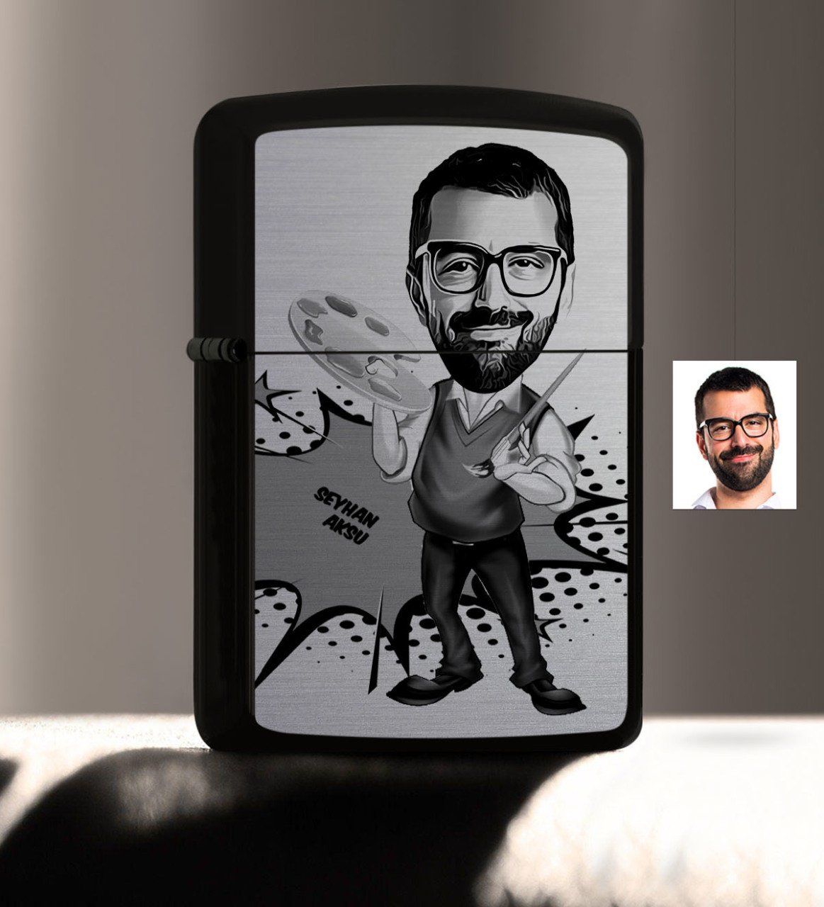 Kişiye Özel Bay Ressam Karikatürlü Benzinli Siyah Metal Çakmak - 1