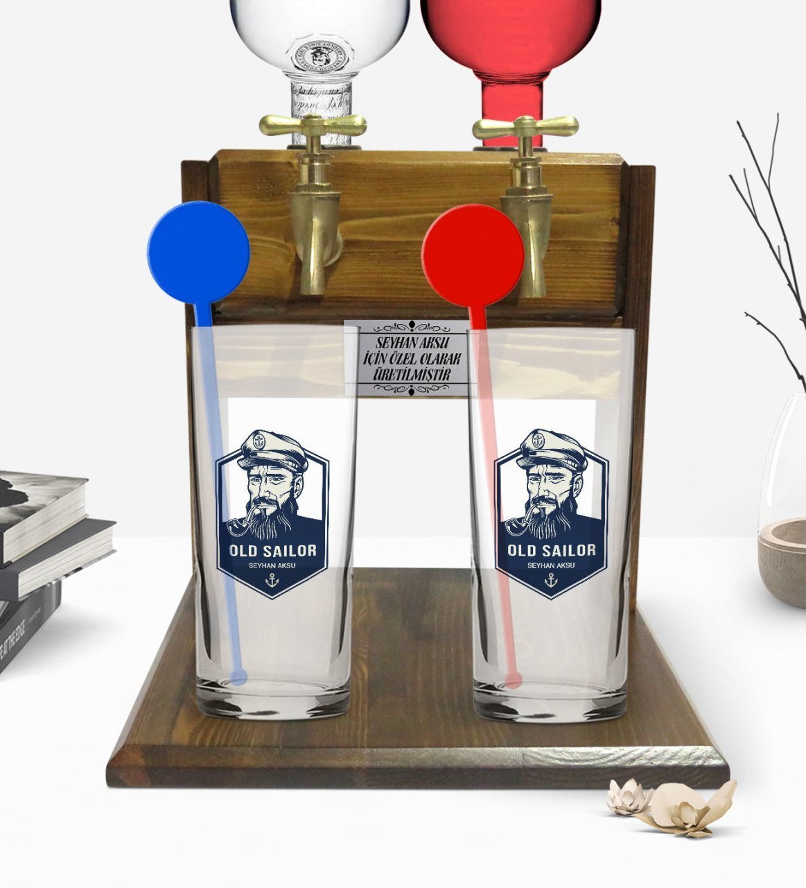 Kişiye Özel Renkli Baskılı Denizci Tasarımlı İkili Vodka Bardağı ve Çift Musluklu Doğal Ahşap Vodka Standı-1