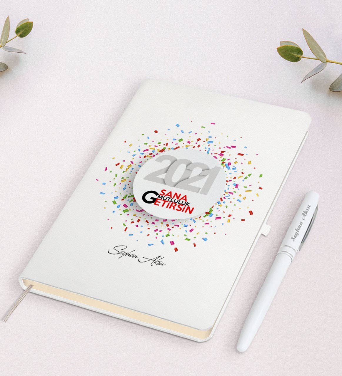 Kişiye Özel Yılbaşı 2023 Sana Mutluluk Getirsin Temalı Beyaz Defter Kalem Seti