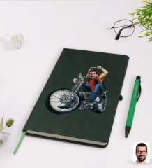 Kişiye Özel Erkek Motorcu Karikatürlü Yeşil Termo Deri Defter Kalem Seti Model 5