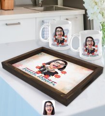 Kişiye Özel Melek Annem Karikatürlü Doğal Ahşap Tepsi ve 2’li Kupa Bardak Seti-1