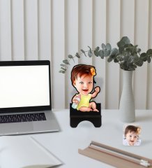 Kişiye Özel Bebek Karikatürlü Ahşap Biblo Telefon Standı-1