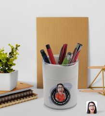 BK Gift Kişiye Özel Kadın Kolay Yetişmiyor Karikatürlü Beyaz Akrilik Kalemlik - Model 3