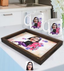 Kişiye Özel Kadınlar Günü Karikatürlü Doğal Ahşap Tepsi ve 2’li Kupa Bardak Seti-1