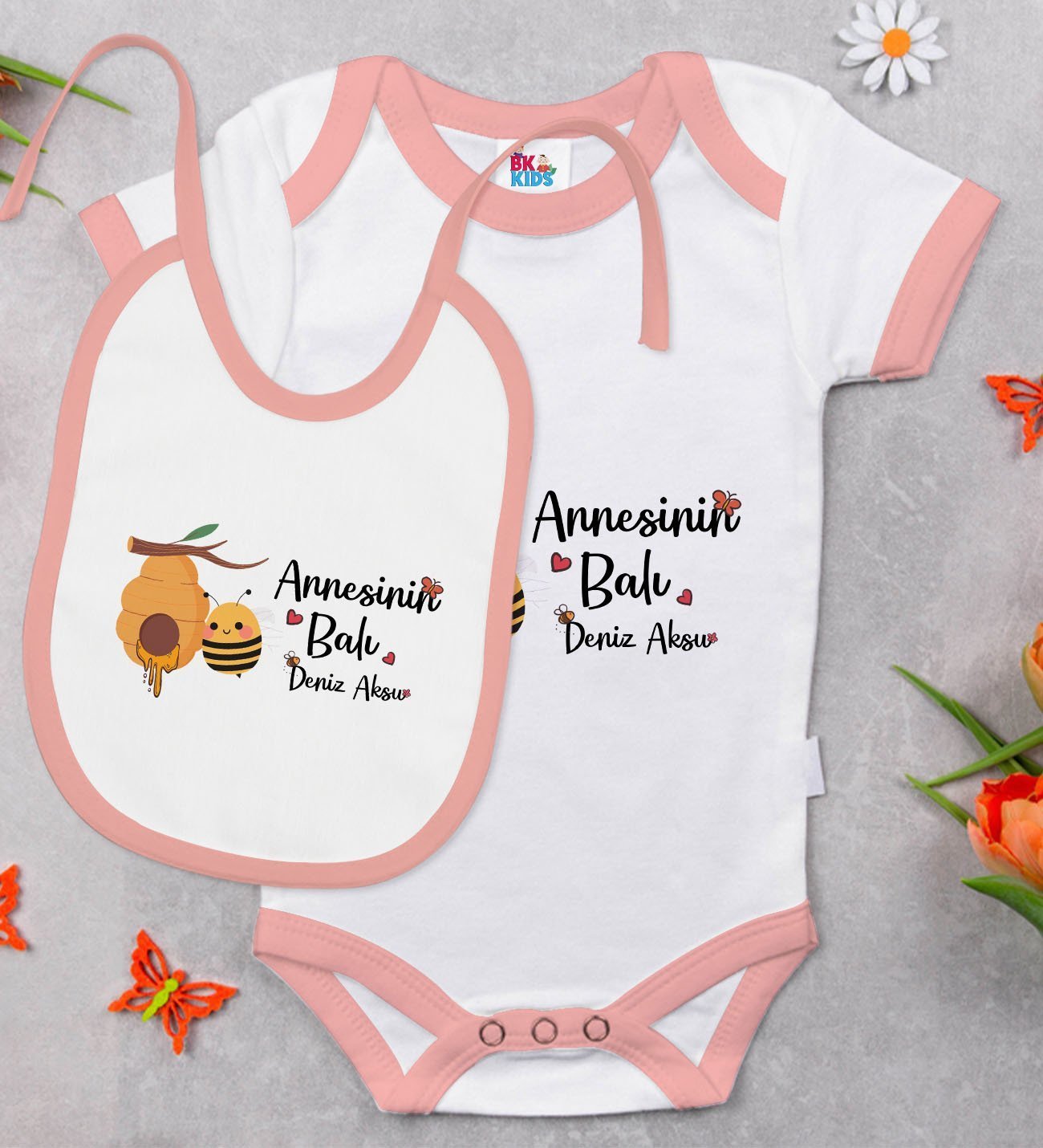 BK Kids Kişiye Özel Annesinin Balı Tasarımlı Pembe Bebek Body Zıbın ve Mama Önlüğü Hediye Seti