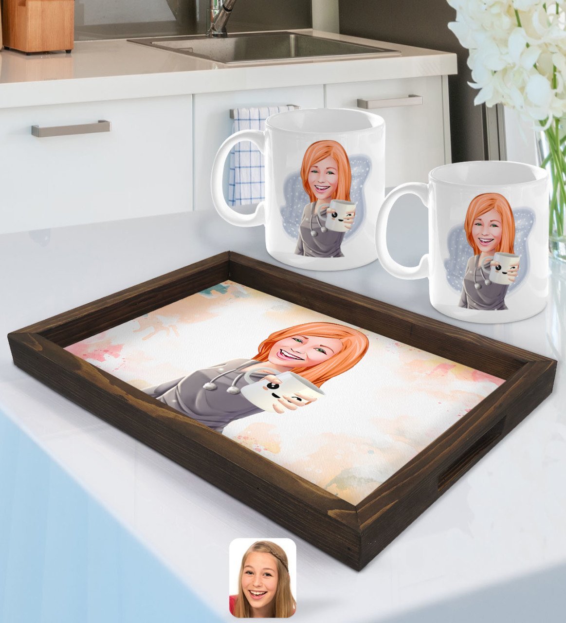 Kişiye Özel Kadın Karikatürlü Doğal Ahşap Tepsi ve 2’li Kupa Bardak Seti-104