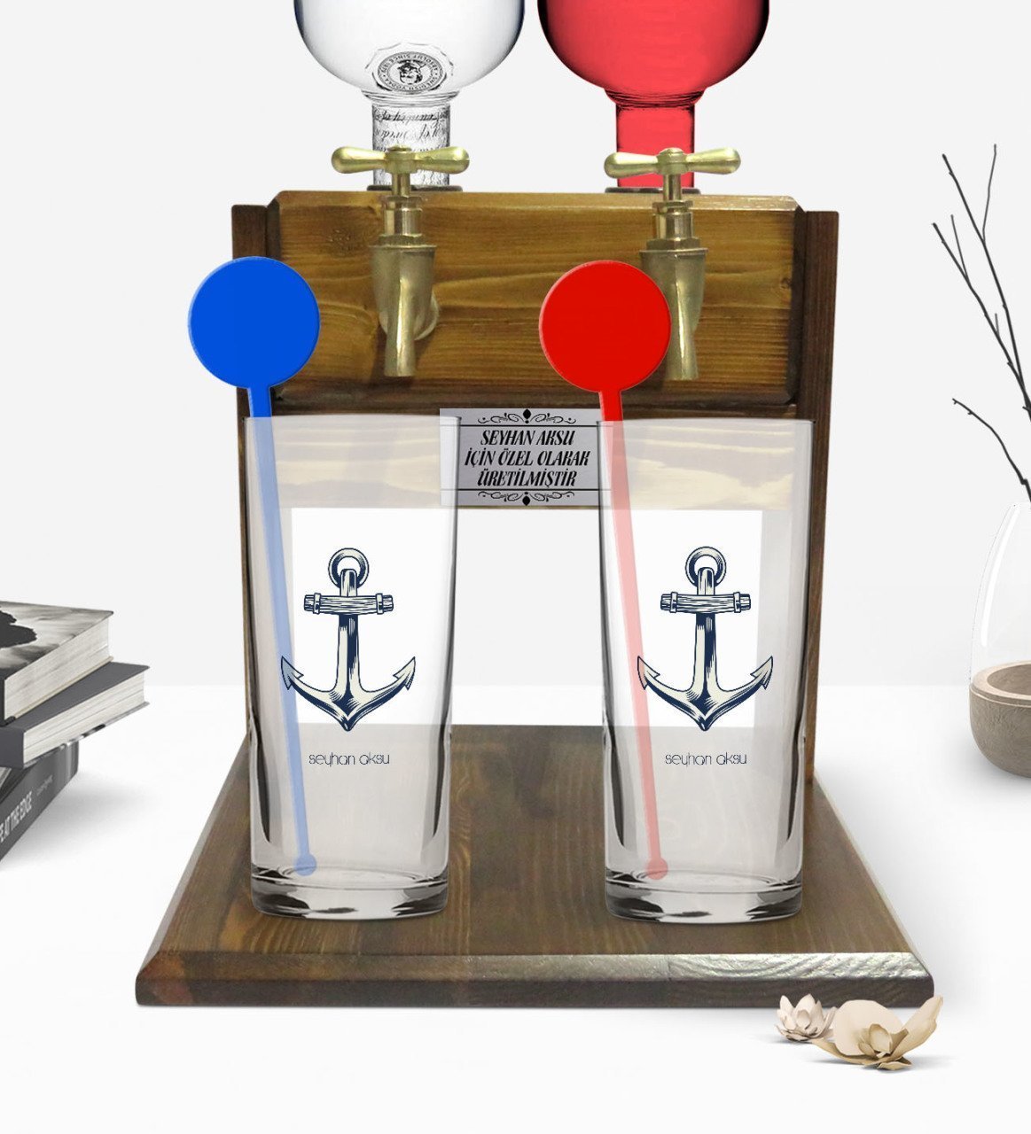 Kişiye Özel Renkli Baskılı Çapa Figürlü İkili Vodka Bardağı ve Çift Musluklu Doğal Ahşap Vodka Standı-1