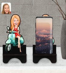 Kişiye Özel Kadın Karikatürlü Ahşap Biblo Telefon Standı-24