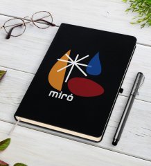 Kişiye Özel Miro Tasarımlı Siyah Defter ve Kalem Hediye Seti