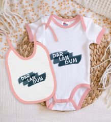 BK Kids Darlandum Tasarımlı Pembe Bebek Body Zıbın ve Mama Önlüğü Hediye Seti-1