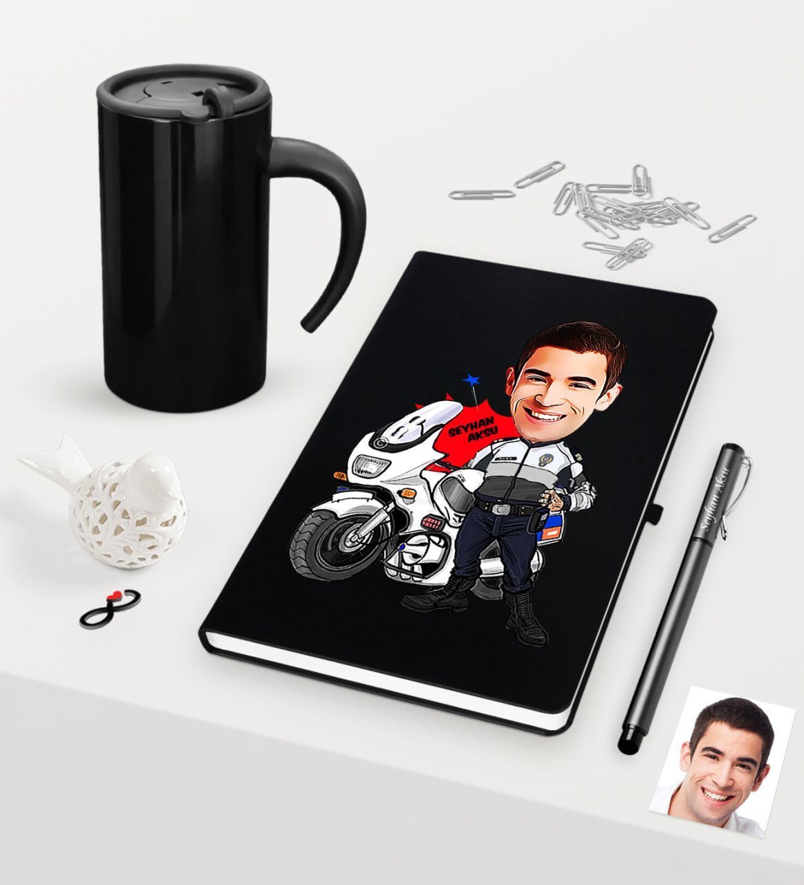Kişiye Özel Bay Yunus Polis Karikatürlü Siyah Defter Kalem Termos Mug Seti