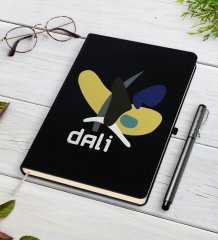 Kişiye Özel Dali Tasarımlı Siyah Defter ve Kalem Hediye Seti