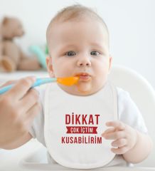 BK Kids Dikkat Çok İçtim Tasarımlı Beyaz Bebek Body Zıbın ve Mama Önlüğü Hediye Seti-1