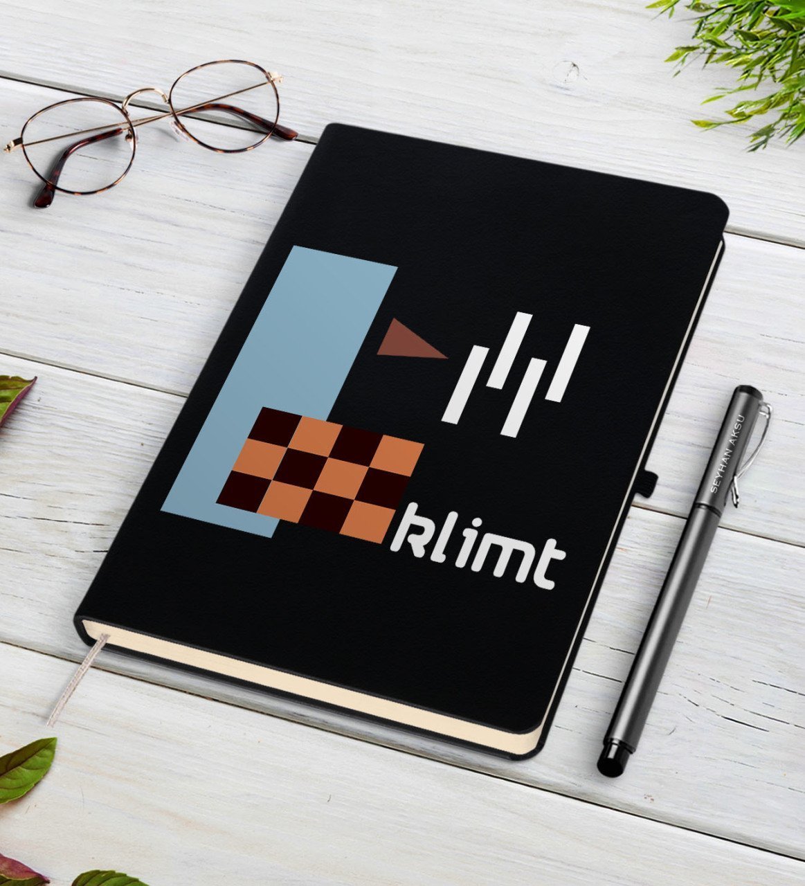 Kişiye Özel Klimt Tasarımlı Siyah Defter ve Kalem Hediye Seti