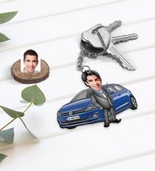 Kişiye Özel Erkek VW Polo Figürlü Plakalı Ahşap Karikatür Anahtarlık-1