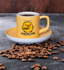 BK Gift Bebeğim Tehlikeliyim Tasarımlı Mat Sarı Renk Türk Kahvesi Fincanı-1, Renkli Türk Kahvesi Fincanı