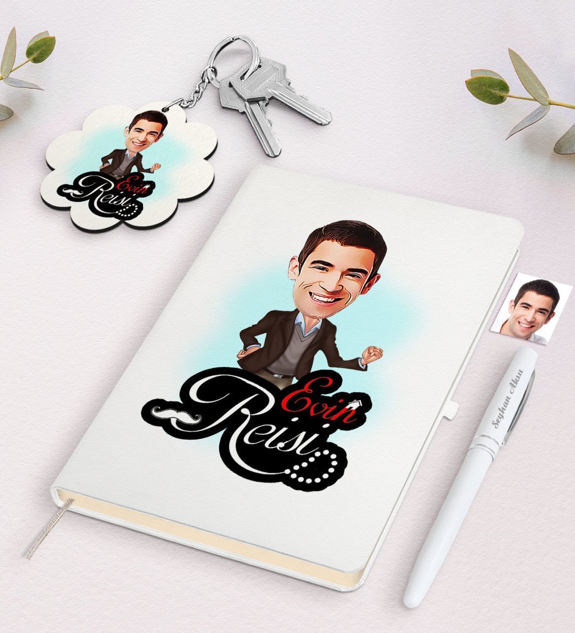 Kişiye Özel Evin Reisi Karikatürlü Beyaz Defter Kalem ve Anahtarlık Hediye Seti-3